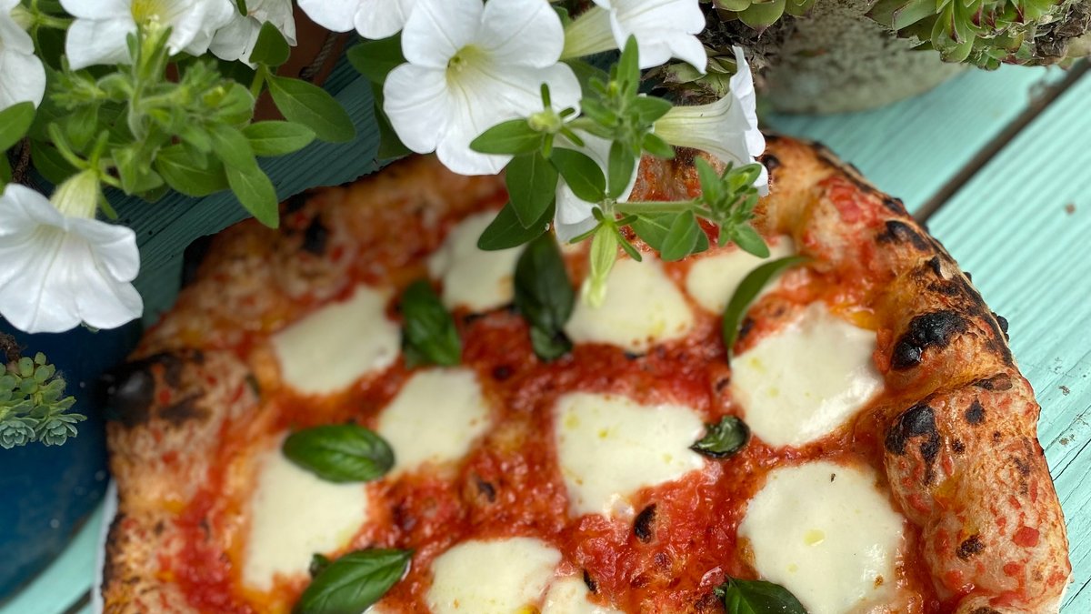 Pizza Margarita Napoli